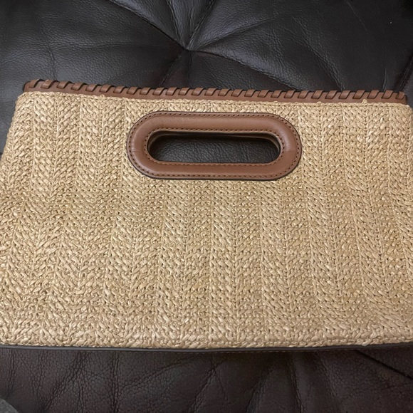 Michael Kors Beach Bag in Great Condition - Picture 2 of 3